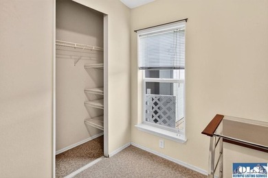 Built in 2001 and located in desirable Hendrickson Park, this - photo 29