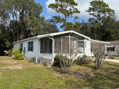 Mid Florida Lakes Home For Sale in Leesburg Florida