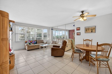 OUTSTANDING VALUE WITH LOVELY VIEWS OF POOL, DOWNTOWN FORT - photo 1