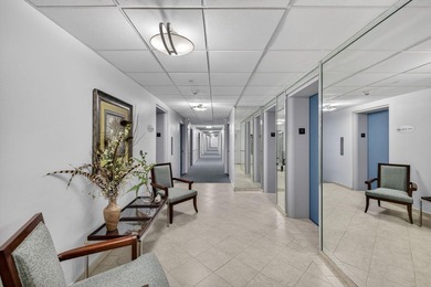 OUTSTANDING VALUE WITH LOVELY VIEWS OF POOL, DOWNTOWN FORT - photo 4