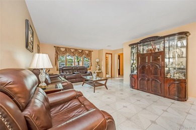 Welcome to this charming Whitestone ranch offering comfort - photo 8