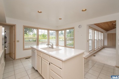 One level, 3 bedroom, 2 bath home with a den, located on the - photo 15