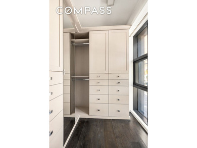 One of a kind triplex Tribeca maisonette with outdoor space - photo 16