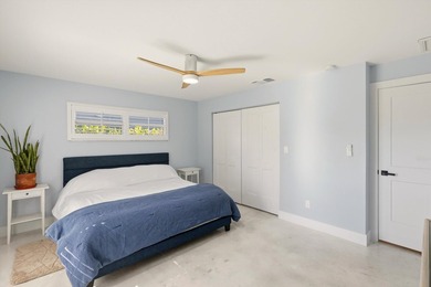 A 0.4 Acre Oversized Private Deep-Water Sanctuary Experience - photo 22