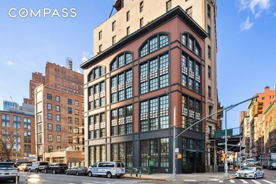 One of a kind triplex Tribeca maisonette with outdoor space - photo 24