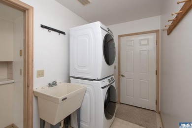 One level, 3 bedroom, 2 bath home with a den, located on the - photo 38