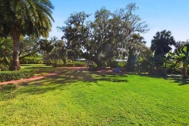 A 0.4 Acre Oversized Private Deep-Water Sanctuary Experience - photo 43