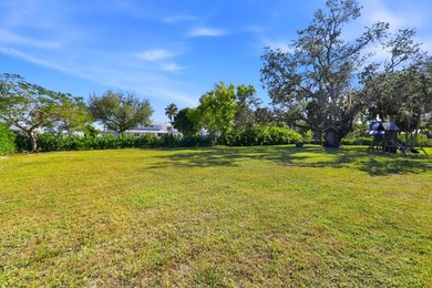 A 0.4 Acre Oversized Private Deep-Water Sanctuary Experience - photo 50