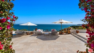 A once in a generation oceanfront estate located in Paradise - photo 1
