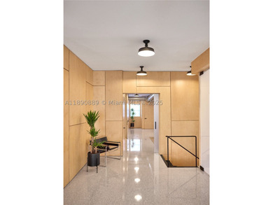 Beautifully renovated two-story creative office/warehouse - photo 14