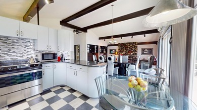 Experience modern luxury with the privacy and outdoor lifestyle - photo 14