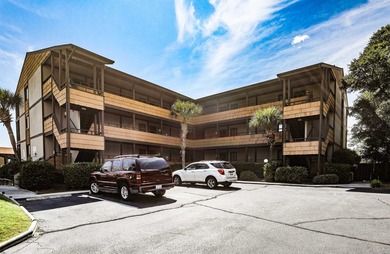 LOCATION! LOCATION! LOCATION! Amazing opportunity to own this - photo 1