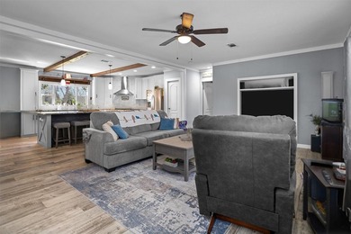 Welcome to this exceptional 2020 Palm Harbor Magnum 76! This - photo 14