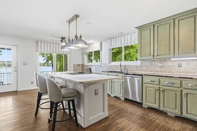It's all about the VIEWS with this incredible Lake Sinclair - photo 19