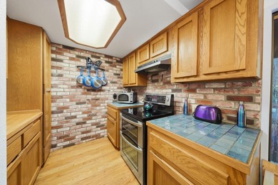 An enchanting riverside retreat awaits you in Brookdale. This - photo 20