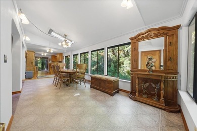 An enchanting riverside retreat awaits you in Brookdale. This - photo 24