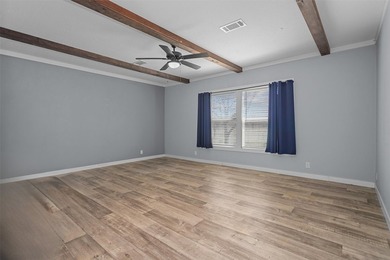 Welcome to this exceptional 2020 Palm Harbor Magnum 76! This - photo 28