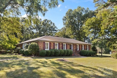 (private lake, pond, coastal) Home Active Under Contract in Indian Land South Carolina