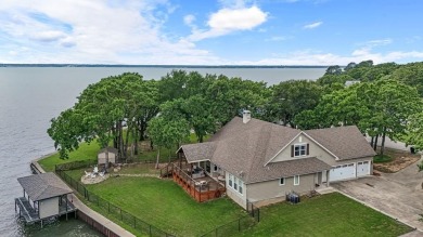 Lake Home For Sale in Gun Barrel City, Texas