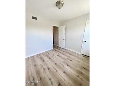 TURNKEY INVESTMENT OPPORTUNITY | NO HOA Welcome to this - photo 33