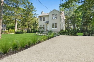 Experience Hamptons luxury in this beautifully renovated - photo 1