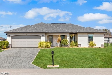 BACK ON THE MARKET! BUYERS HOME SALE FELL THROUGH! Their loss is - photo 2
