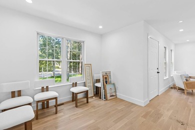 Experience Hamptons luxury in this beautifully renovated - photo 6