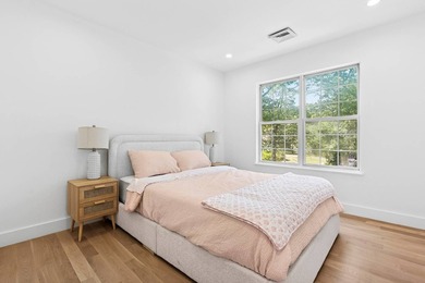 Experience Hamptons luxury in this beautifully renovated - photo 9
