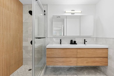 Experience Hamptons luxury in this beautifully renovated - photo 10