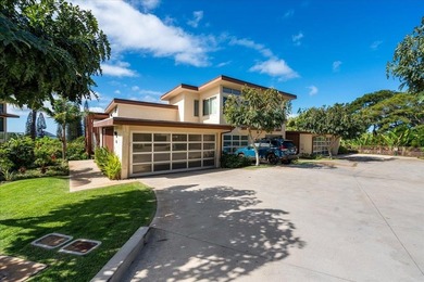 Experience modern island living at Makalii 8A, a 3-bed, 3-bath - photo 3