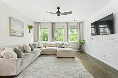 Welcome home to this pristine gem in the gated Reserve section - photo 8