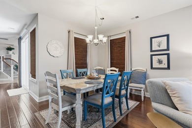 Fully furnished four-bedroom, three-and-a-half-bathroom end-unit - photo 9