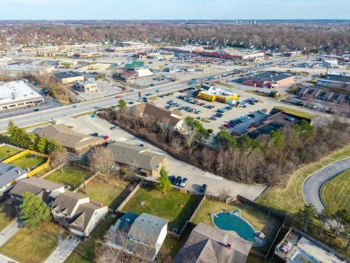 Excellent investment opportunity! This commercial building is