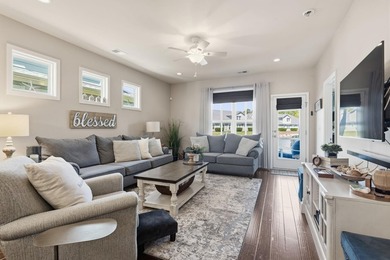 Fully furnished four-bedroom, three-and-a-half-bathroom end-unit - photo 10