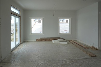 Combining luxury waterfront living with exceptional investment - photo 9