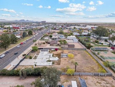 Prime nearly 1-acre lot in the heart of Scottsdale offering an - photo 5