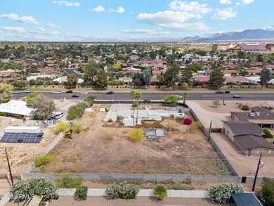 Prime nearly 1-acre lot in the heart of Scottsdale offering an - photo 6