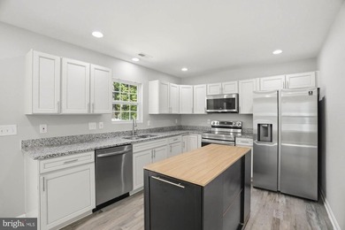 3 Bedroom Rancher in Colonial Beach! All one level and built in - photo 11