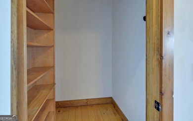 Step into this 3-bedroom, 3.5-bath mountain retreat in scenic - photo 12