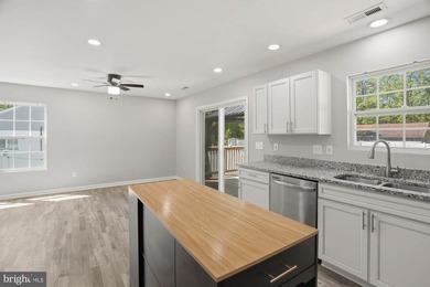 3 Bedroom Rancher in Colonial Beach! All one level and built in - photo 12