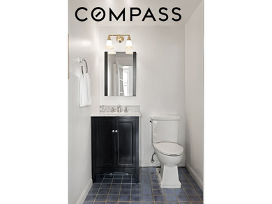 This historic, sunlit 1 bedroom, 1.5 bathroom duplex has - photo 12