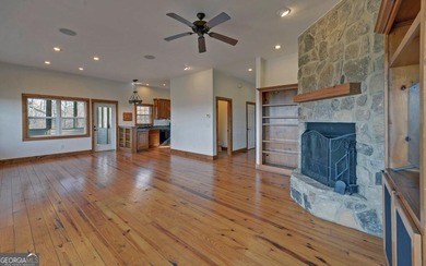 Step into this 3-bedroom, 3.5-bath mountain retreat in scenic - photo 15
