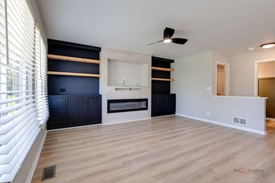 Welcome home to this beautifully updated 3-bedroom, 2.5-bath - photo 15