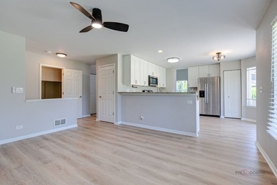Welcome home to this beautifully updated 3-bedroom, 2.5-bath - photo 16