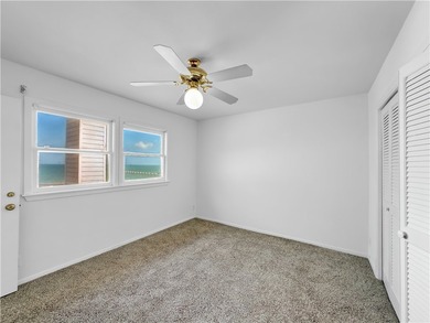 Siding and roof replaced 2024! New Flooring and interior paint - photo 27