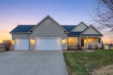 Barton Lake Home For Sale in Vicksburg Michigan