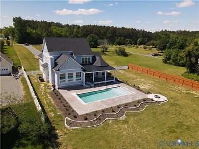 Resort style living with WOW factor and BIG Water Views!  Custom - photo 7