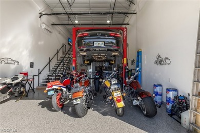 Welcome to Man Cave #7, a premium 45' x 21' luxury storage suite - photo 4