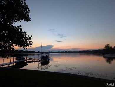 Big Barbee Lake Home For Sale in Pierceton Indiana