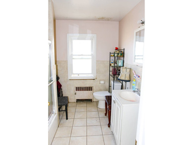 Single Family Home with white Picket Fence - Detached One Car - photo 3